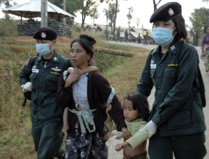 声称老挝政府已经做出担保4千余人被逐出难民营